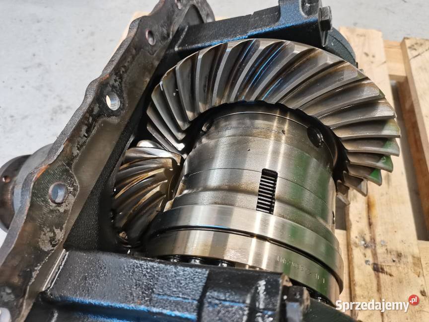 Środek mostu Massey Ferguson 8690 3766063M1 Wilkowo