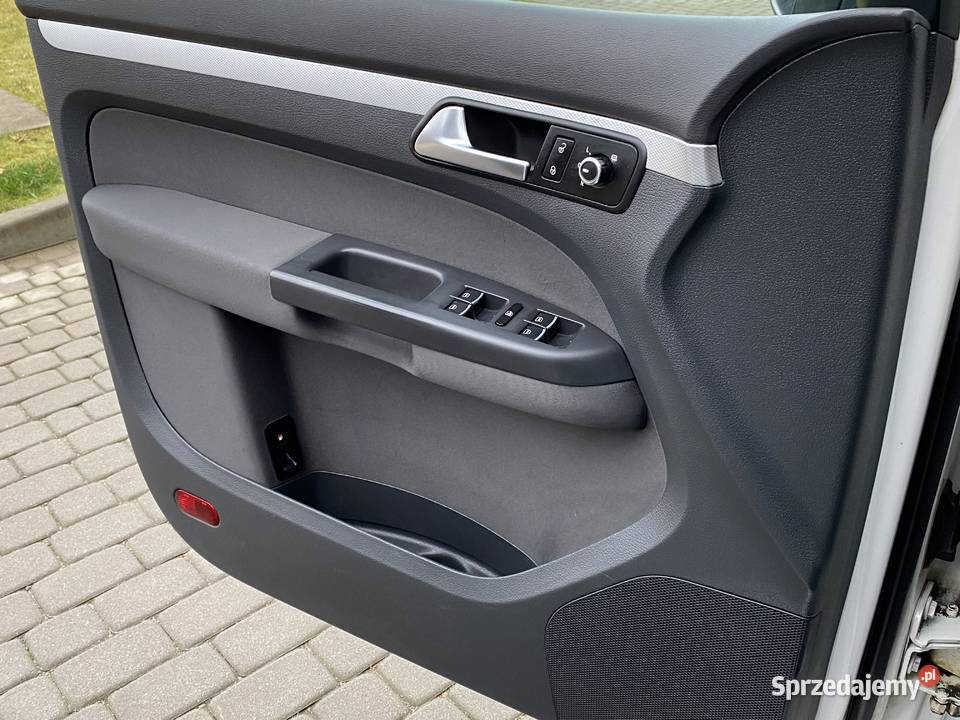 VW Touran Life 2013r 16TDI 105 6bieg Alu16 4/5 Wrocław sprzedam