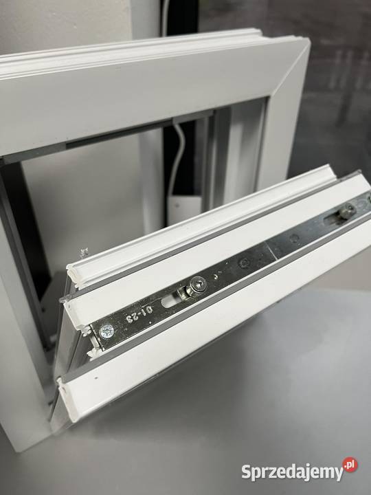 okno 40x40 PCV nowe białe na stanie wysyłka Zgierz sprzedam
