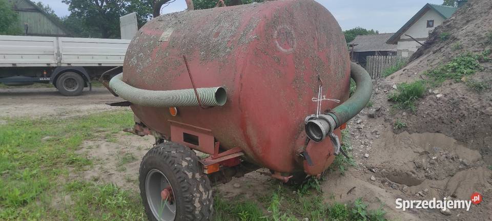 Beczkowóz asenizacyjny ok 2500 l uszkodzony Pozostałe Urle