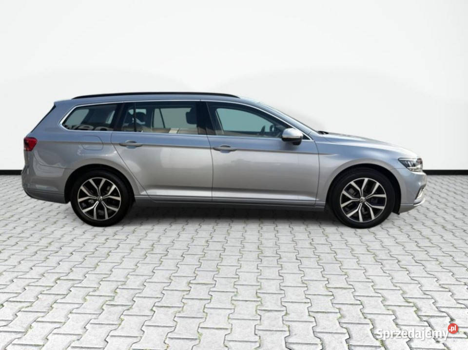 Volkswagen Passat 2023r Salon 200 Automat Rok produkcji 2023 Warszawa