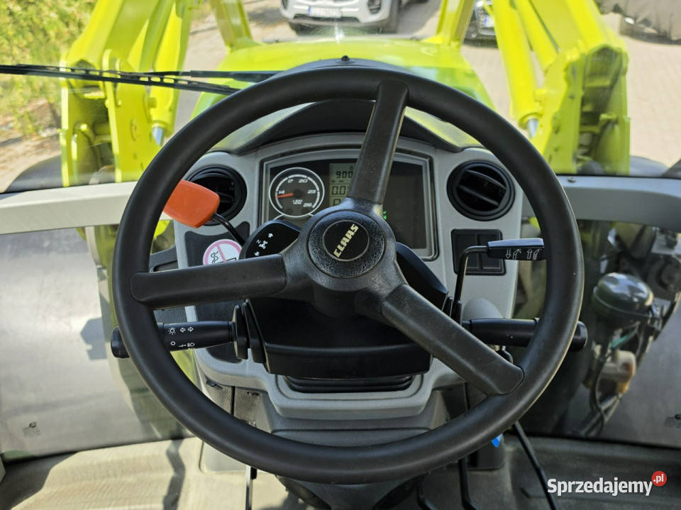 ciągniki Claas AXION 810 CMATIC AXION 810 CMATIC Skępe