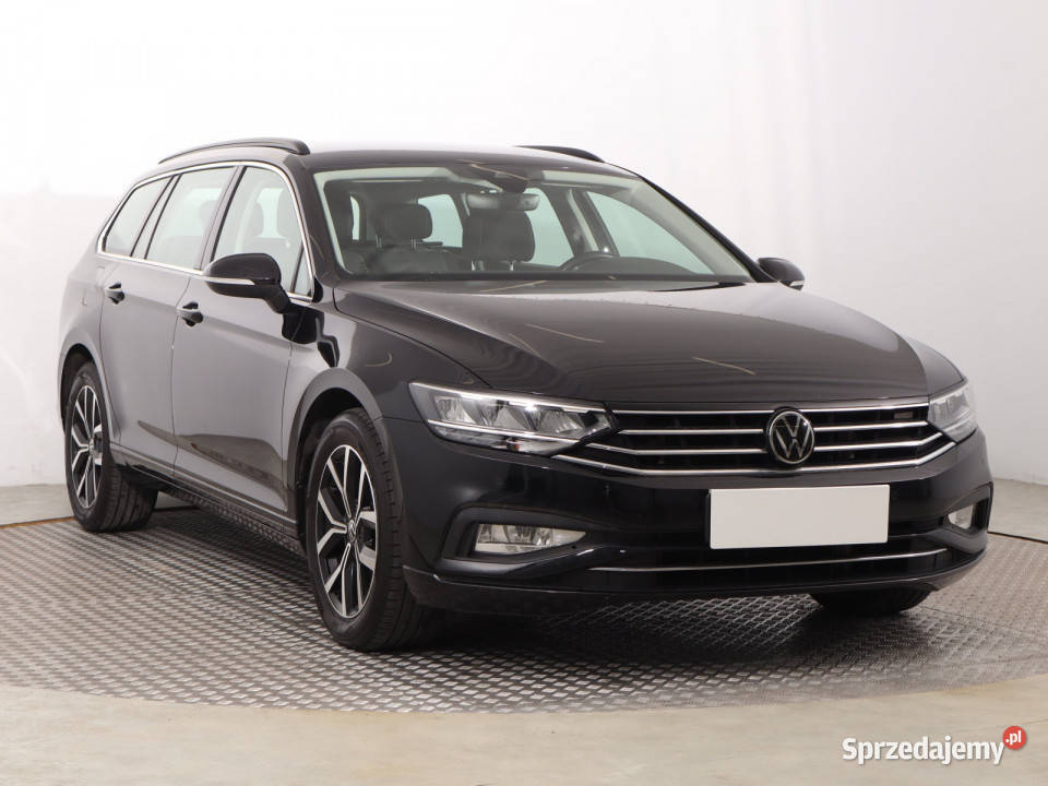 VW Passat 15 TSI asystent pasa ruchu Katowice