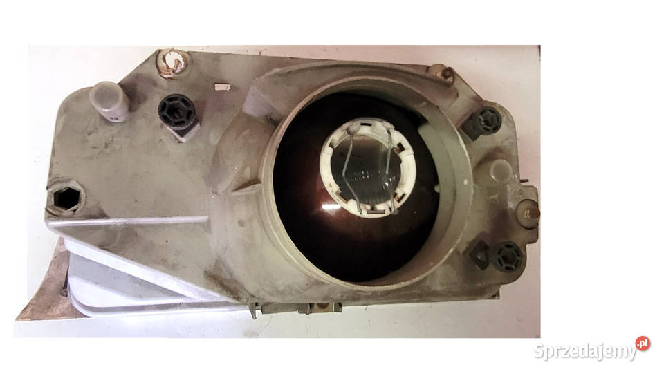 LAMPA PRZÓD PRZEDNIA PRAWA REFLEKTOR VOLVO 240 Lampy przednie Ruda Śląska