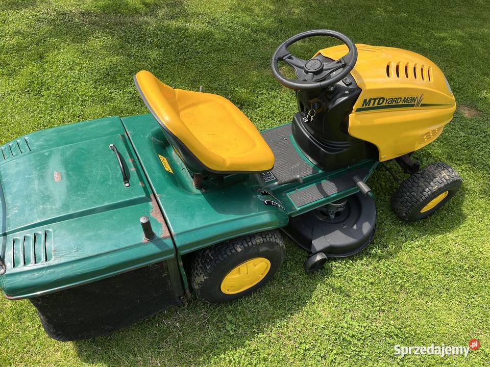 Traktorek kosiarka MTD 16 z pompą tylny wyrzut Kosiarki i podkaszarki