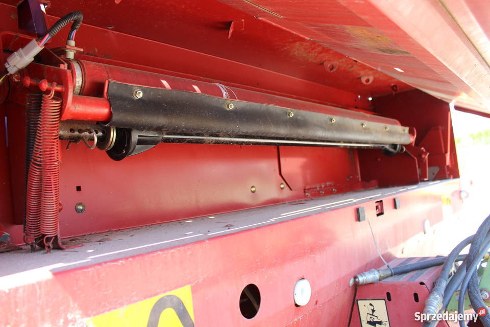 Prasa pasowa Holland 644 CropCutter Sokoły