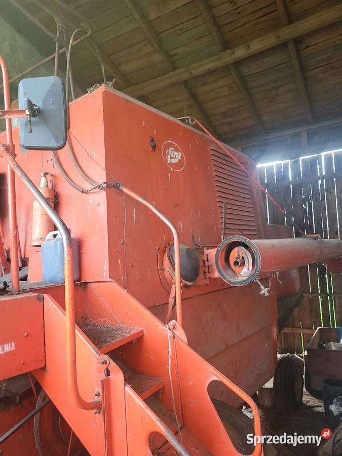 Kombajn zbożowy Bizon Z056 nieuszkodzony Rudzienice