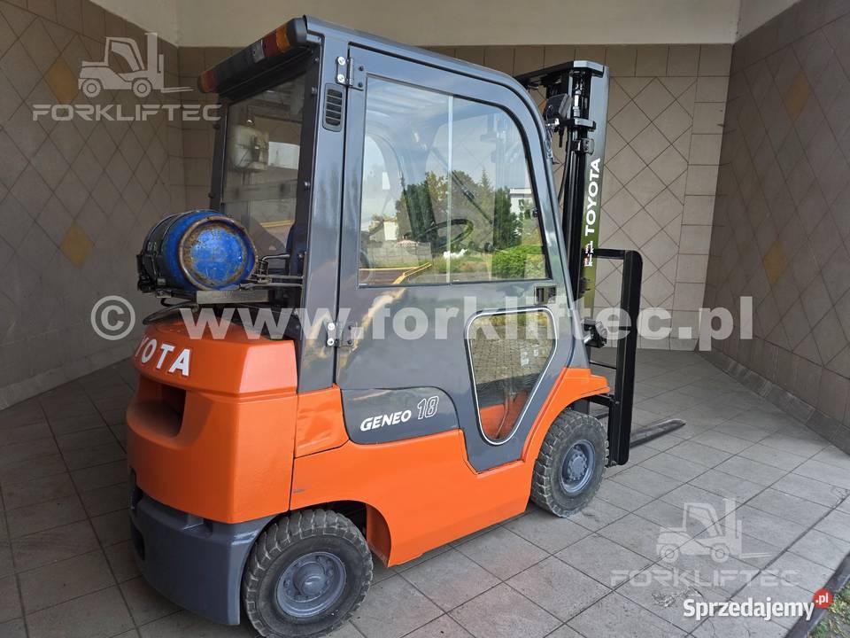 Wózek Widłowy TOYOTA 7FG18 Przesuw boczny TOYOTA Toyota