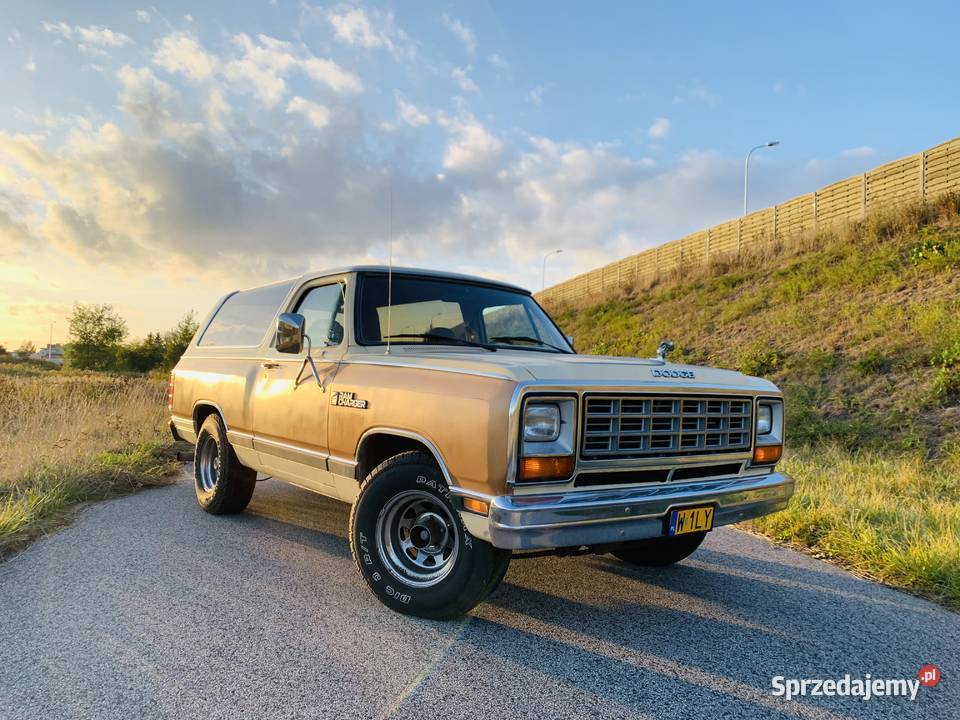 Dodge Ramcharger V8 59 Warszawa