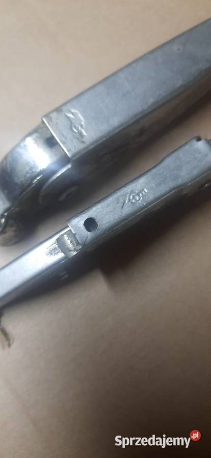 Ramię wycieczki z piórem Fiat 126p małopolskie Kraków