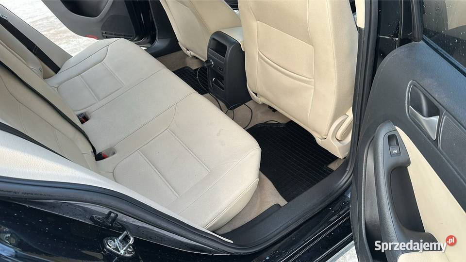 Volkswagen Jetta 25l BenzynaGaz Aktywny wydech benzyna+LPG Tarczyn sprzedam