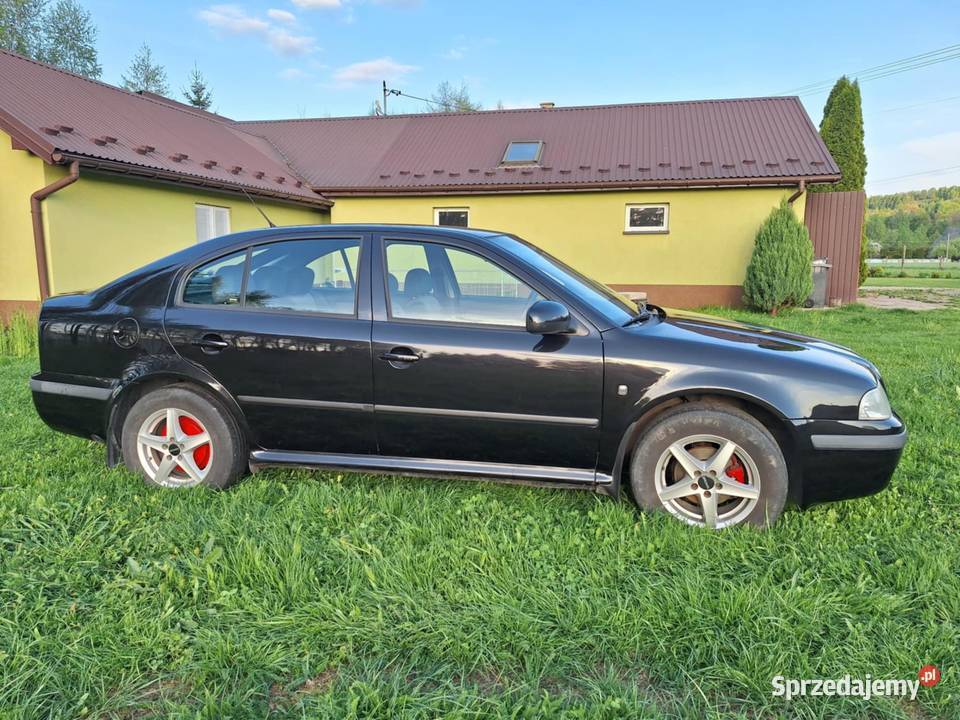 Skoda Octavia 16 Tour 16 2010 drugi właściciel