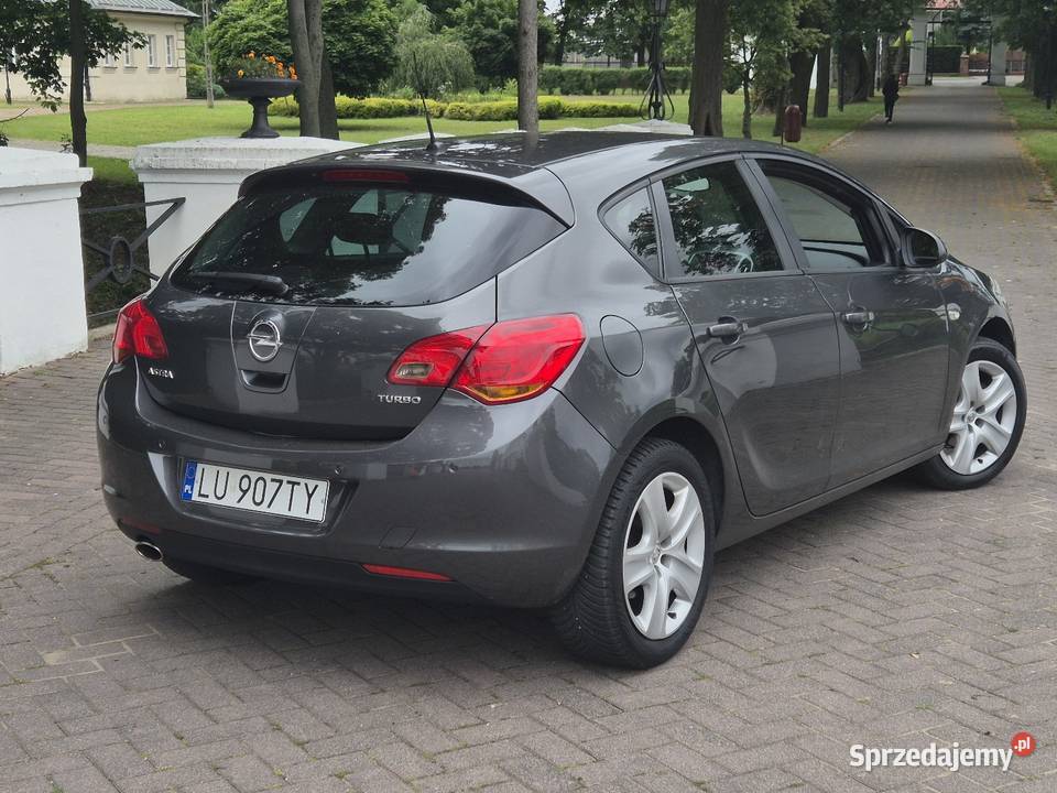 Opel Astra J 14 T Turbo 140 Hatchback 2011r lubelskie Kock