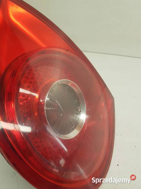 LAMPA LED PRAWY TYŁ W KLAPĘ VW GOLF V 1K6945094F Lampy tylne śląskie