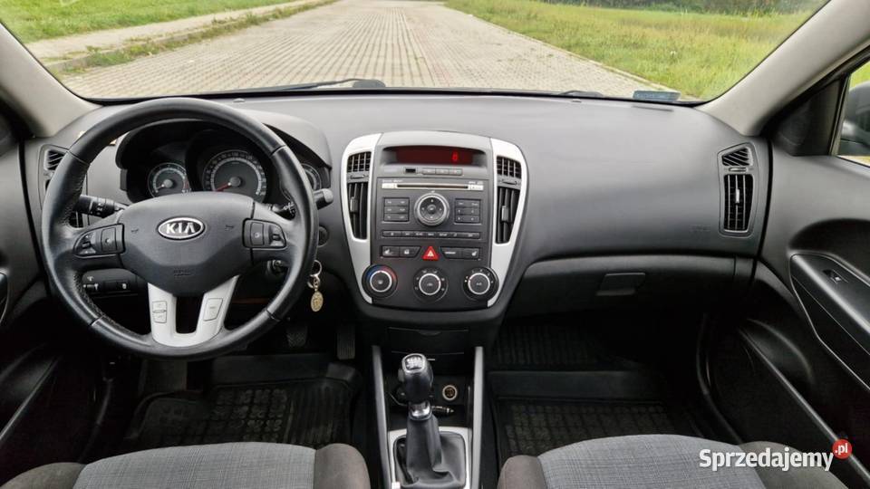 Kia ceed 14 benzyna 109 bezwypadkowe zadbane centralny zamek Cee'd Łososina Dolna