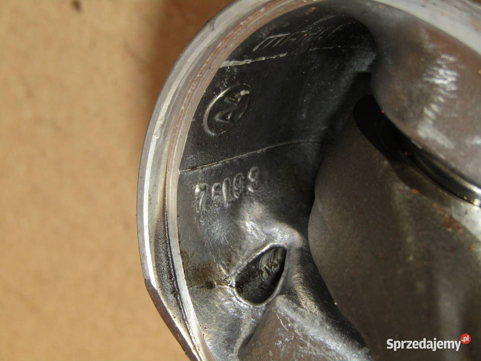 TŁOK KORBOWÓD CITROEN PEUGEOT 16HDI 75L199 Mysłaków sprzedam
