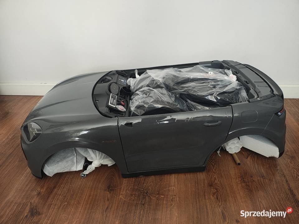 Samochód Porsche Cayenne na akumulator z pilotem 31kg Warszawa sprzedam