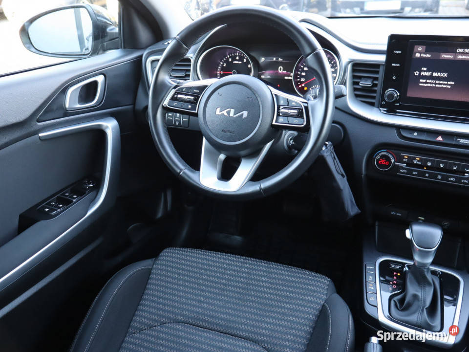 Kia Ceed 15 TGDI nieuszkodzony sprzedam