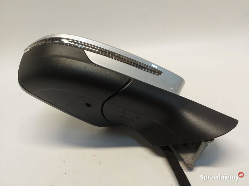 VW ID4 11A 2024r SUV 5D LUSTERKO PRAWE PRZÓD