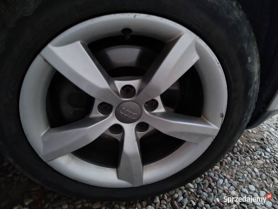 Oryginalne felgi aluminiowe AUDI 16 opony Śrem sprzedam