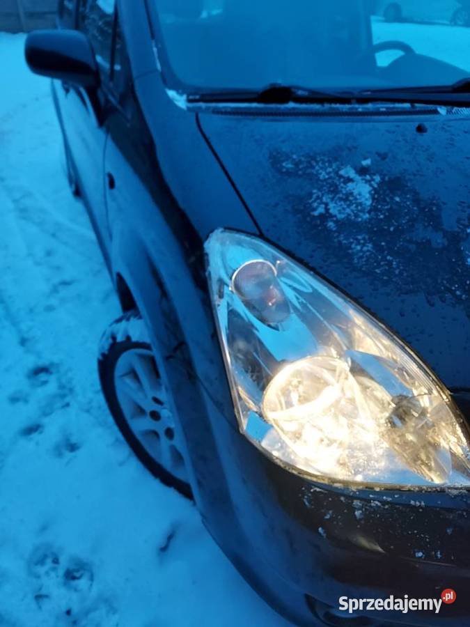 Toyota corolla verso Łęczno