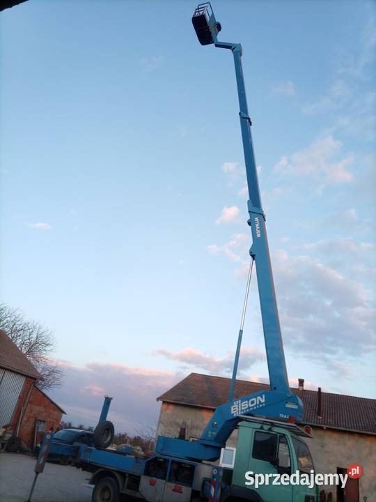 Podnośnik koszowy zwyżka bison tka26