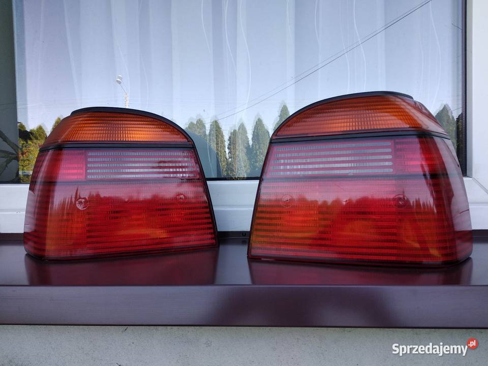 VW Golf MK3 III lampy tył tylne prawa lewa Sieradz