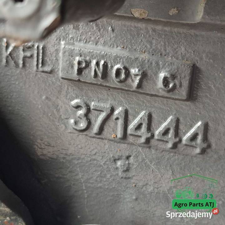Tylny most dyferencjał WOM 371444 010999 Massey Ciechanowiec