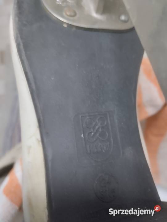 Sprzedam łyżwy Ostrowiec Świętokrzyski sprzedam