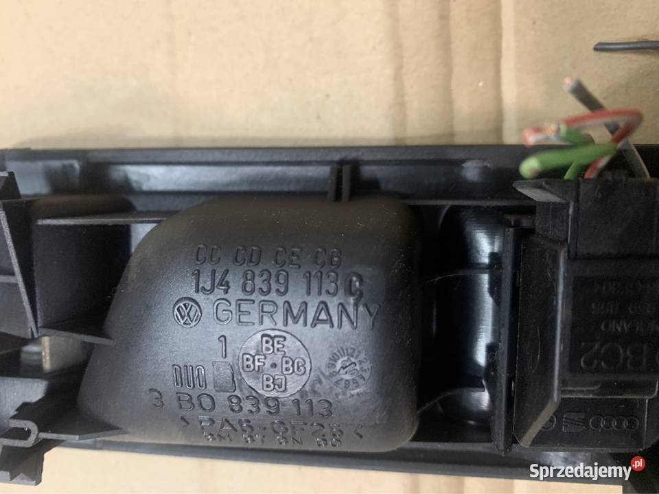 Klamka wewnętrzna lewa tył 3B0839113 vw passat