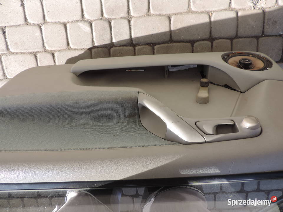 VW GOLF III HB 3D DRZWI PRZEDNIE PRAWE LB7Z małopolskie Nowy Sącz