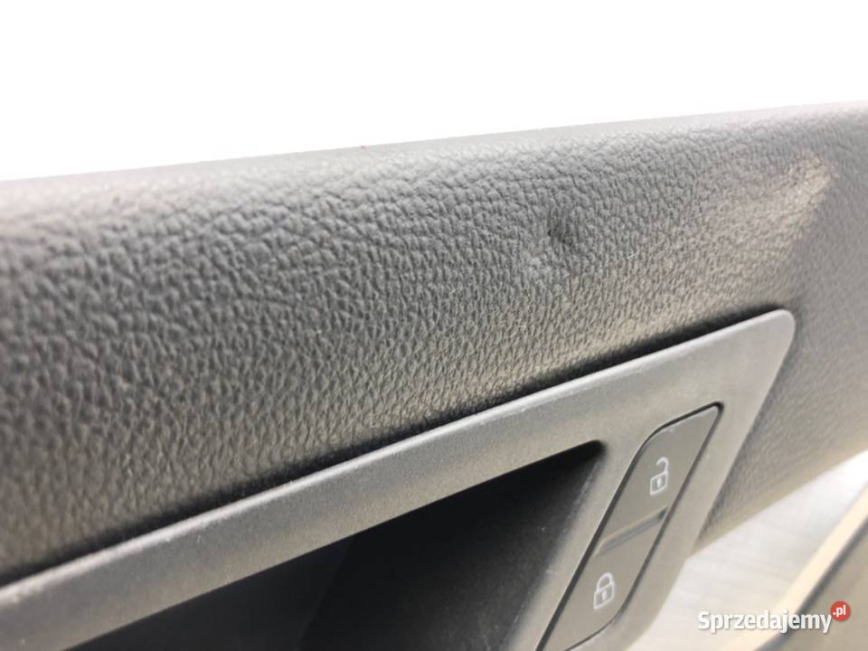 BOCZEK DRZWI LEWY PRZÓD VW GOLF VIII Hatchback