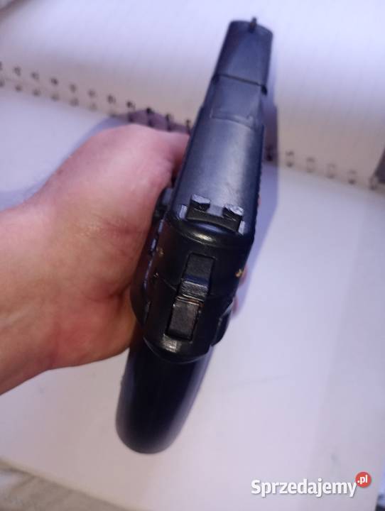 Pistolet sig sauer p226 plastikowa replika z Pozostałe Wrocław sprzedam