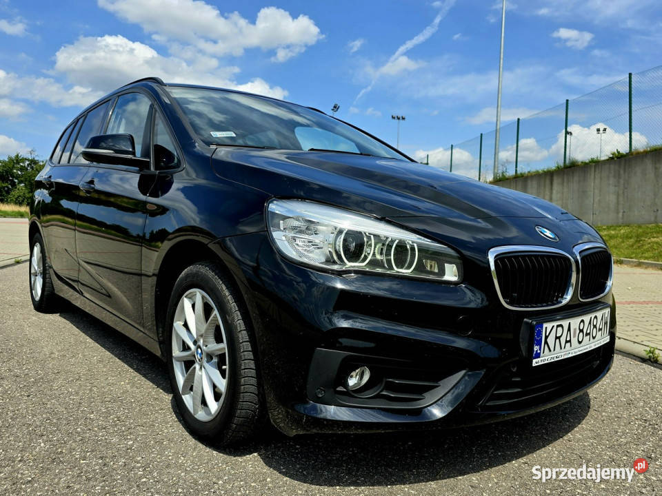 BMW 218 BMW 218d Active Tourer 20d 150 Luxury światła przeciwmgielne BMW Więcławice Stare