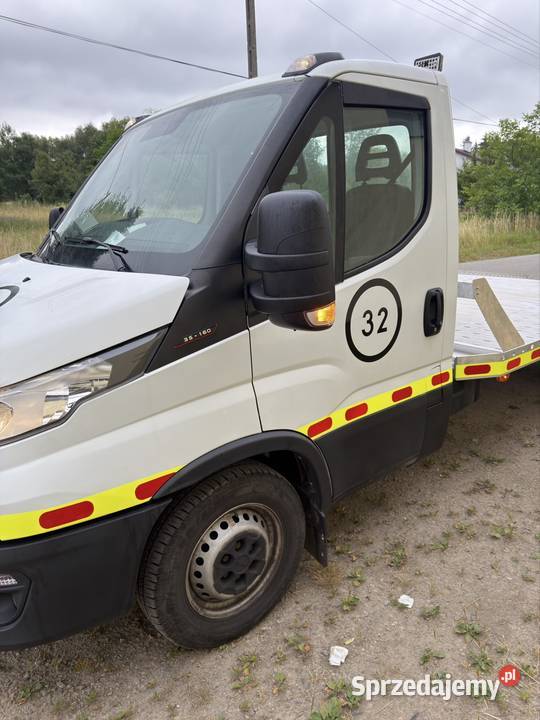 Iveco daily 30 laweta 2022r Rok produkcji 2022 Iveco Rzeszów sprzedam