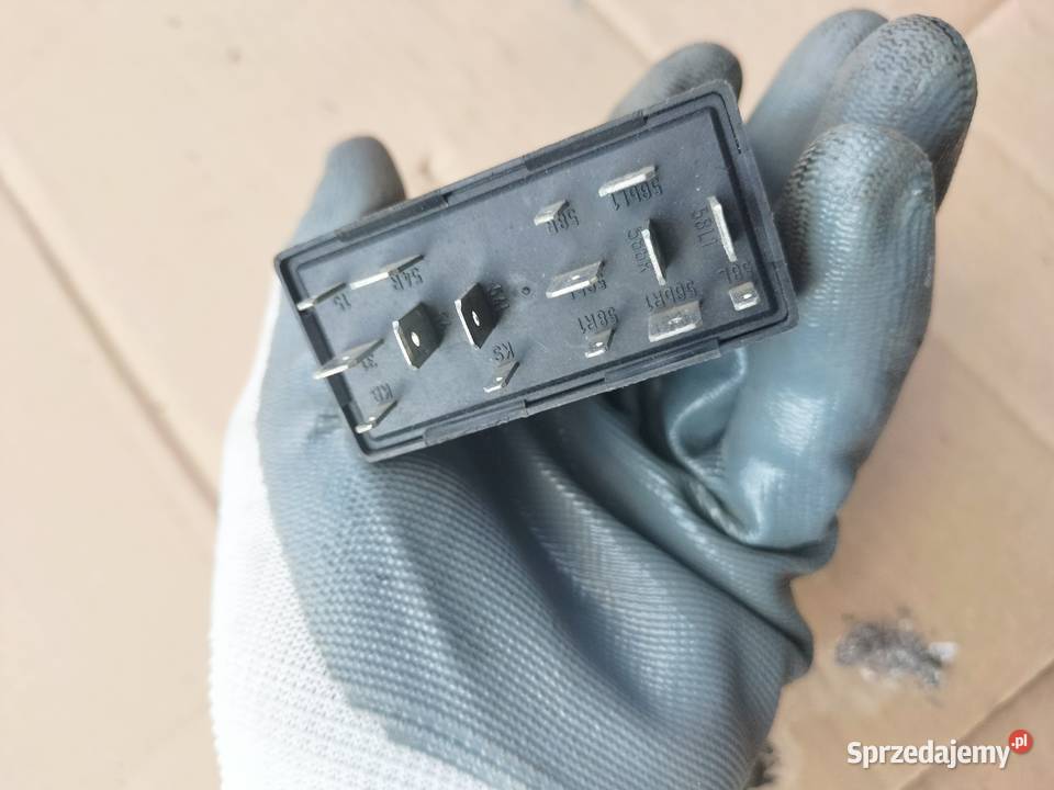 PRZEKAŹNIK 301 500656800 4A0919471 Kamień-Kolonia