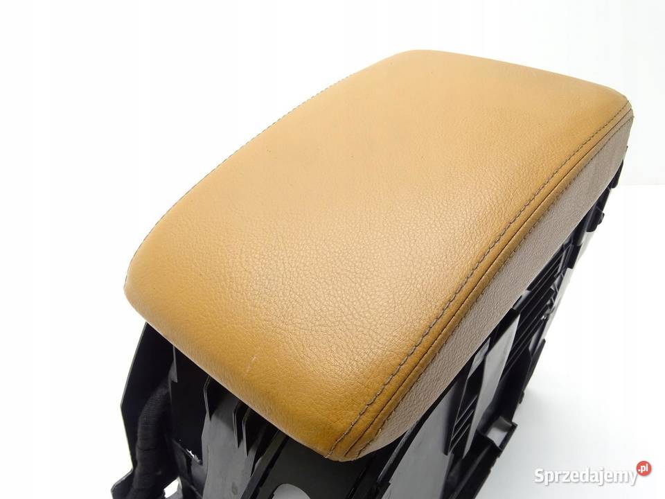 PODŁOKIETNIK ŚRODKOWY SKÓRA KARMEL 1K5864251C VW osobowe