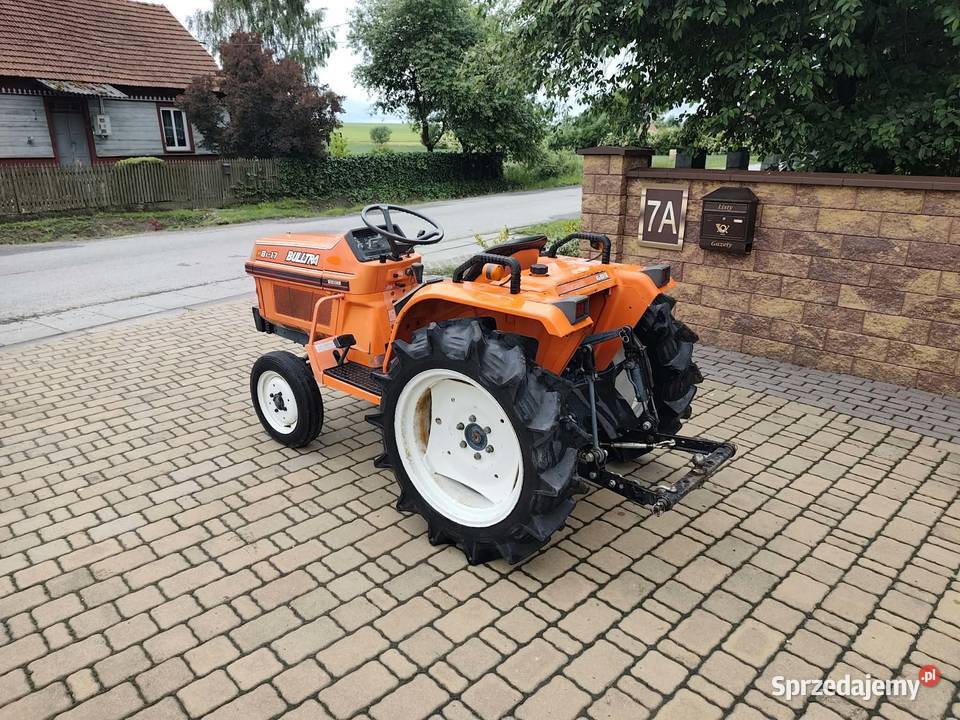 Traktorek Kubota Bulltra B117 17 2WD