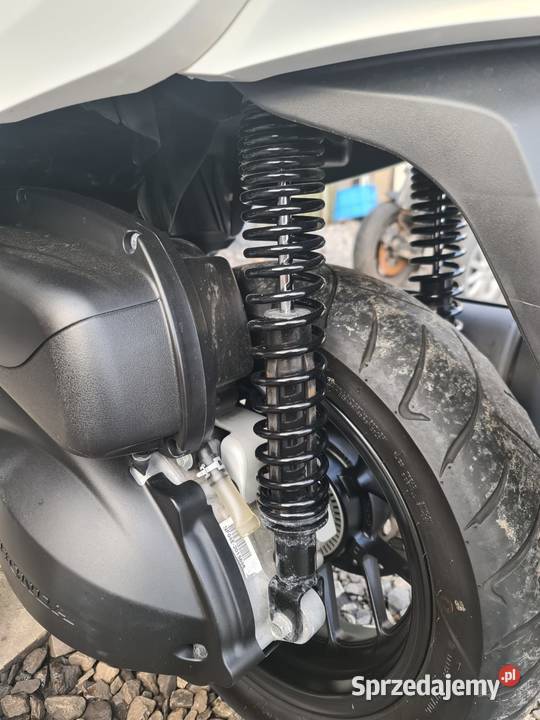 Honda Forza NSS300 niski przebieg bezwypadkowy 300cm3