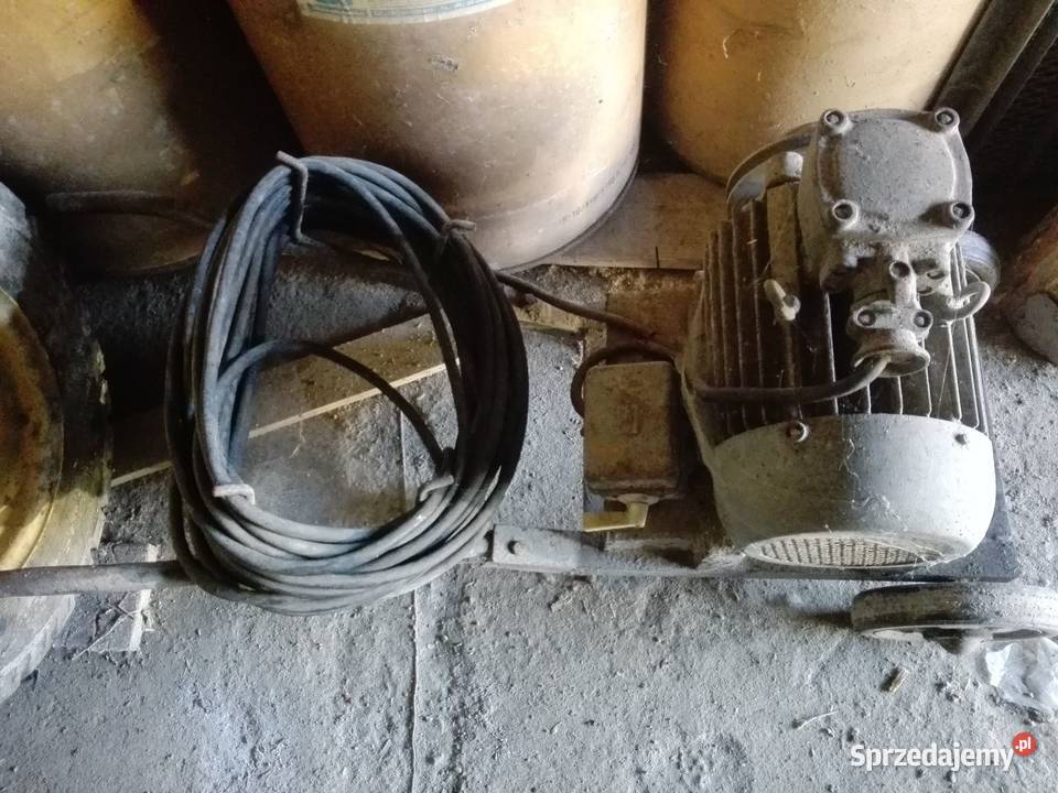 Silnik 55 kW z wózkiem Dębica sprzedam