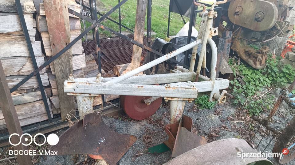 Zabytkowe maszyny rolnicze Bielowicko