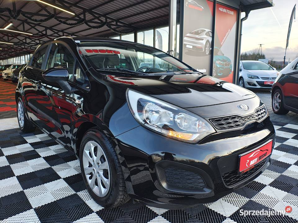 Kia Rio 2015r Benzyna Dwa Klucze lakier metallic Zarszyn