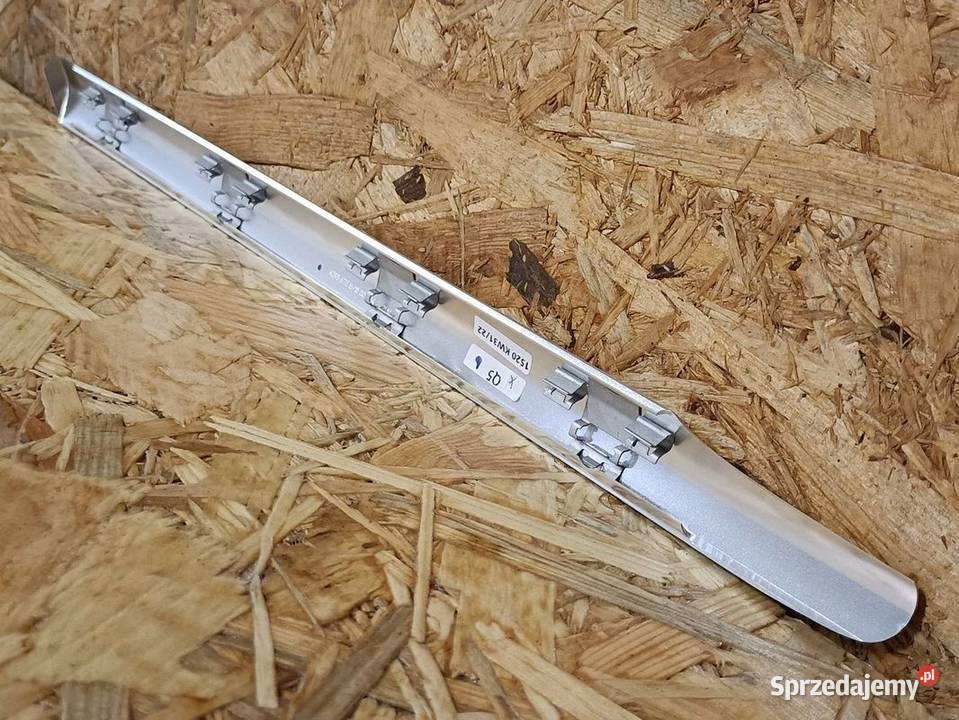 MERCEDES V295 W295 LISTWA SZYBY PRAWY TYŁ wielkopolskie Pleszew