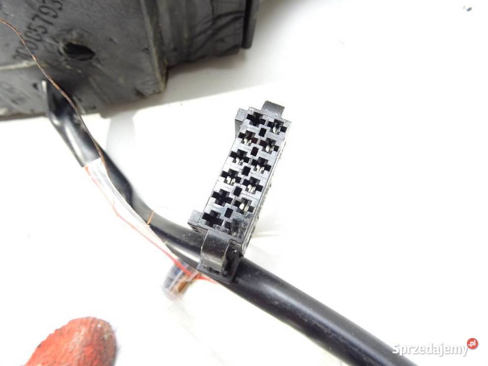 LUSTERKO PRAWE SKODA SUPERB I SedanLimuzyna 0108