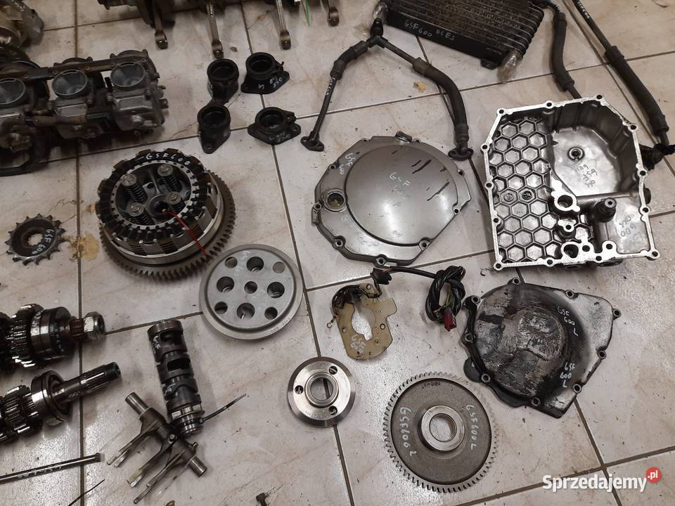 Suzuki GSF 600 silnik n717 części Bandit Jelenia Góra sprzedam