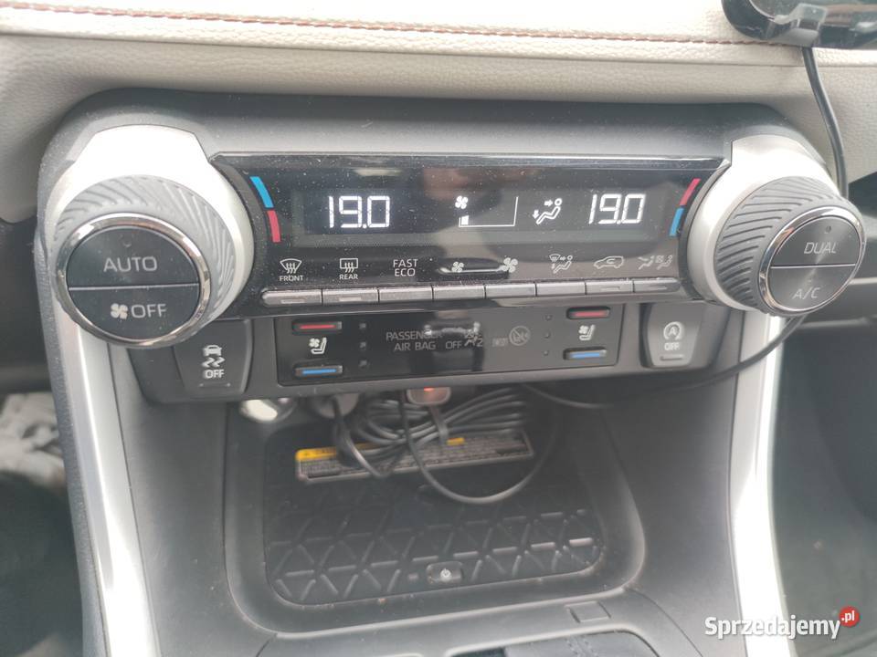 RAV4 EXECUTIVE 4X4 POLSKA Kielce