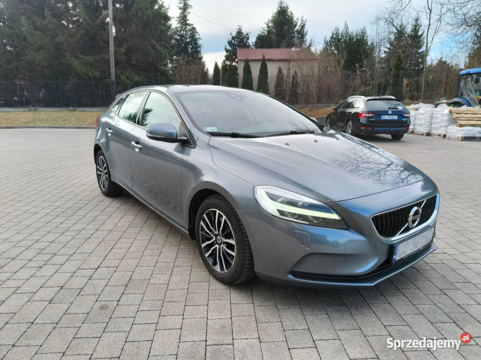 Volvo v40 Momentum 84 przebiegu Ozorków