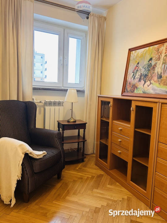 Trzy pokoje park i komunikacja z centrum Nieruchomości Warszawa sprzedam