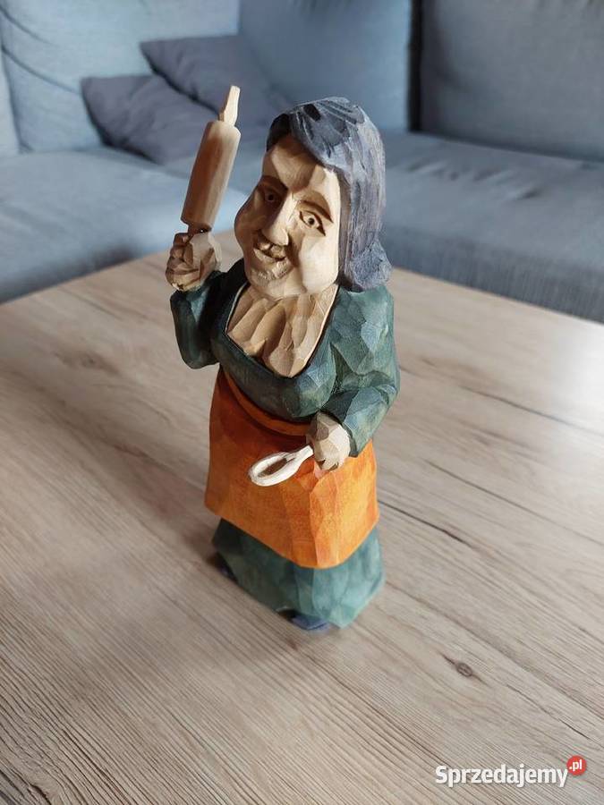 Rzeźba z drewna Kucharka z wałkiem i łyżką 1 Łódź