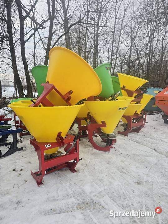 Rozsiewacz nawozów tarczowy Demarol 200l500l Chełm